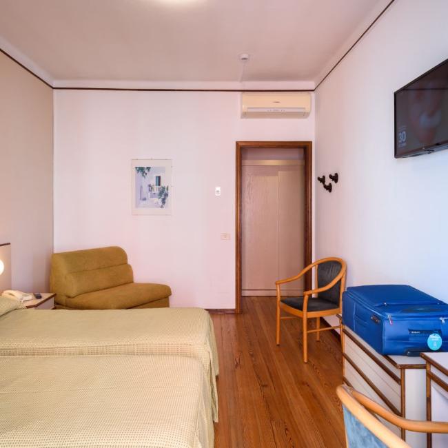 Camere